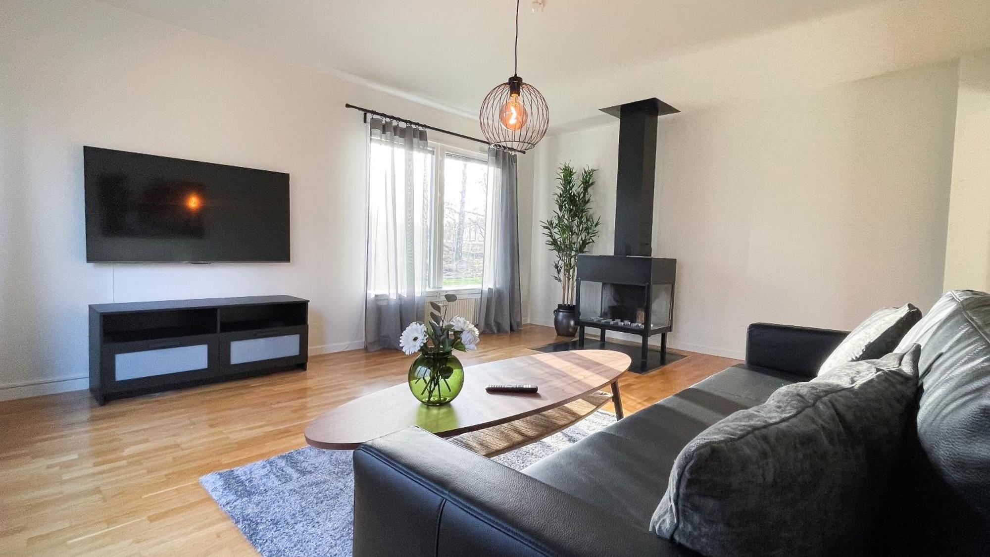 Karlskoga Folkhoegskola Vandrarhem Udden Extérieur photo