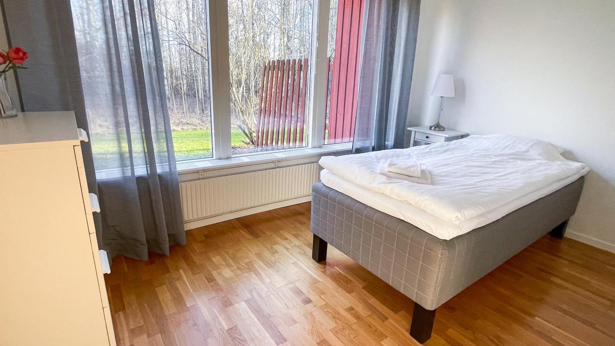 Karlskoga Folkhoegskola Vandrarhem Udden Extérieur photo