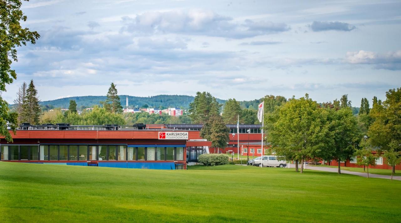 Karlskoga Folkhoegskola Vandrarhem Udden Extérieur photo