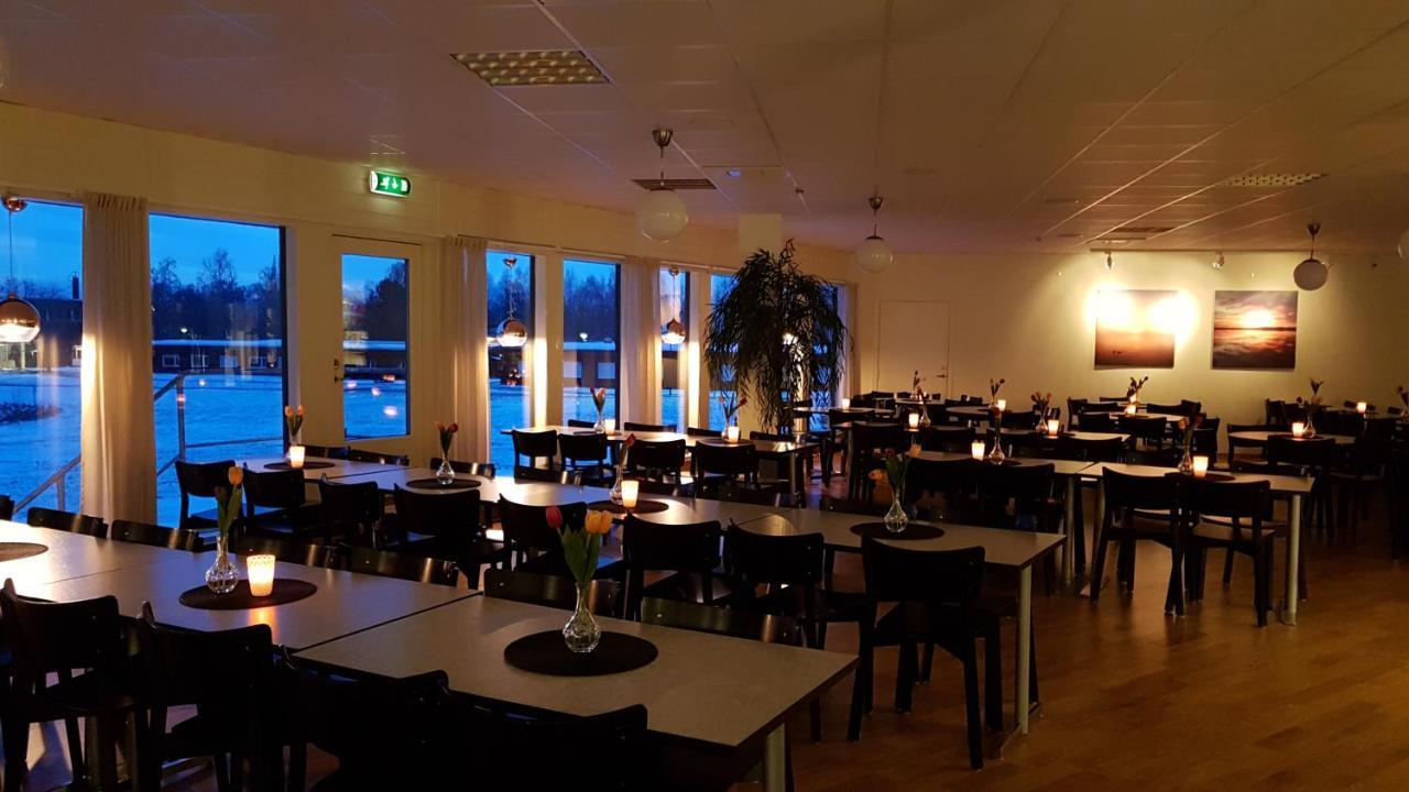 Karlskoga Folkhoegskola Vandrarhem Udden Extérieur photo